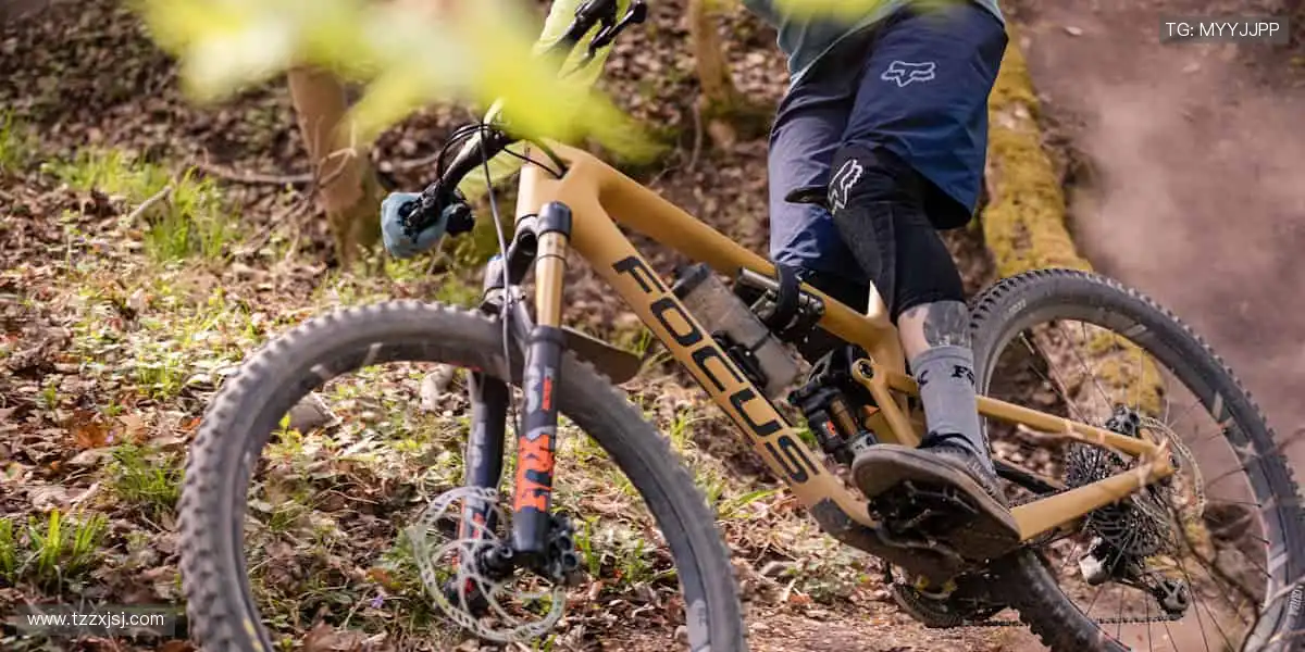 💻 高清直播,把赛场搬进你的屏幕!